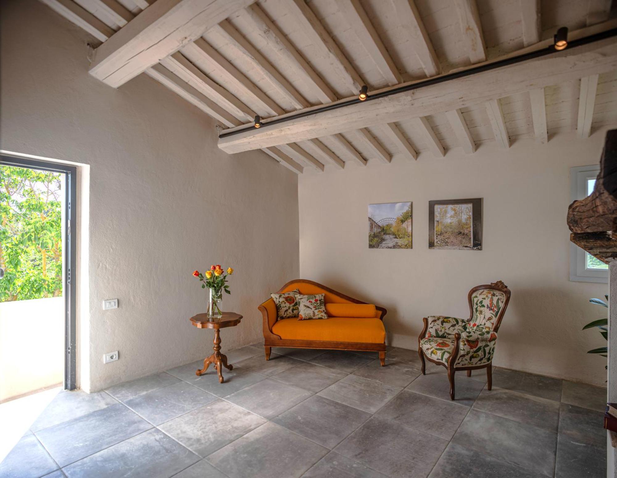 Bed and Breakfast Relais Borgo Elissa Чертальдо Экстерьер фото