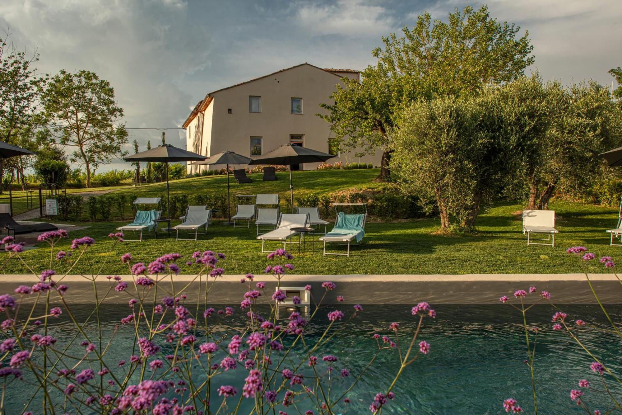Bed and Breakfast Relais Borgo Elissa Чертальдо Экстерьер фото