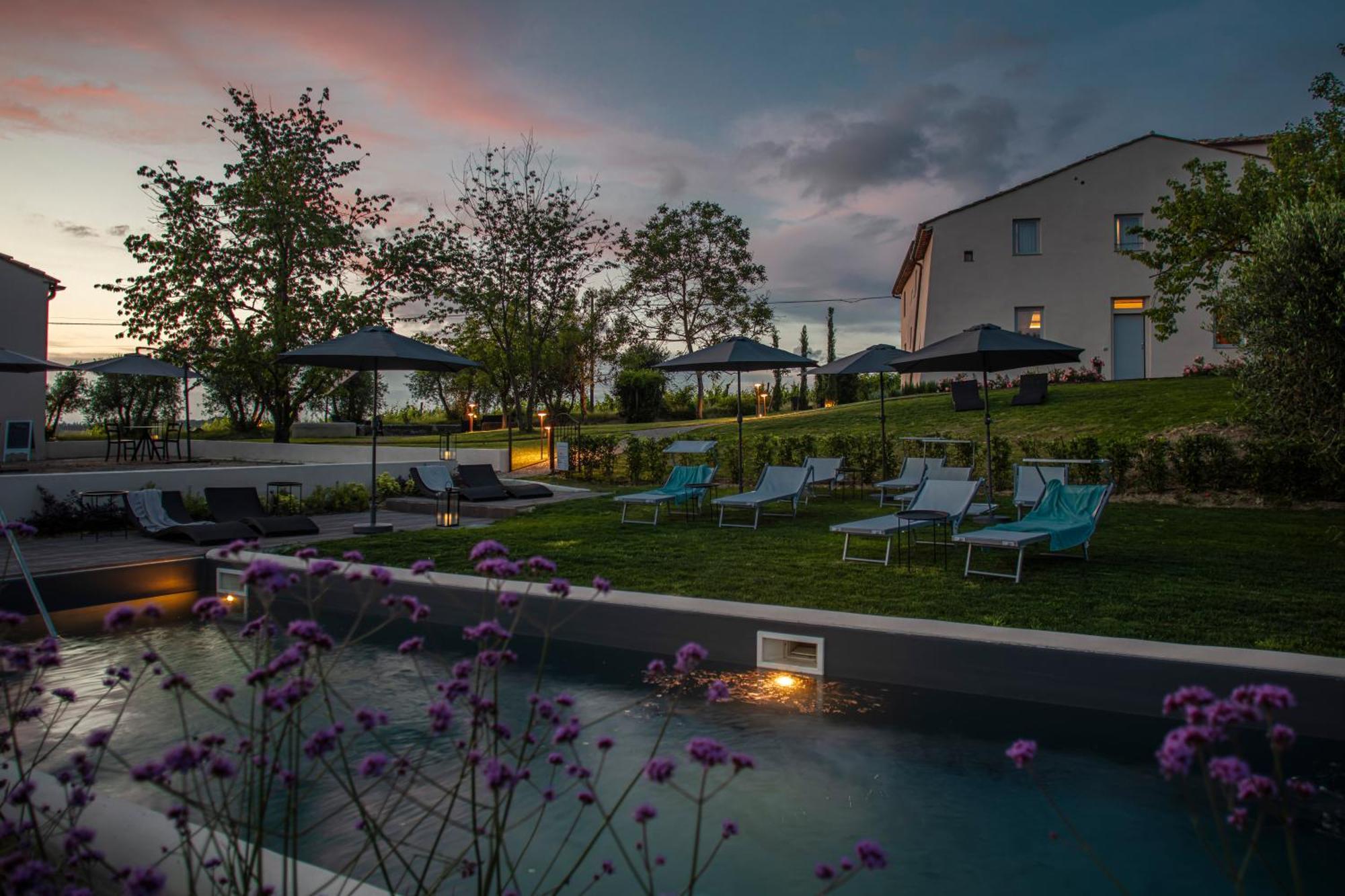 Bed and Breakfast Relais Borgo Elissa Чертальдо Экстерьер фото