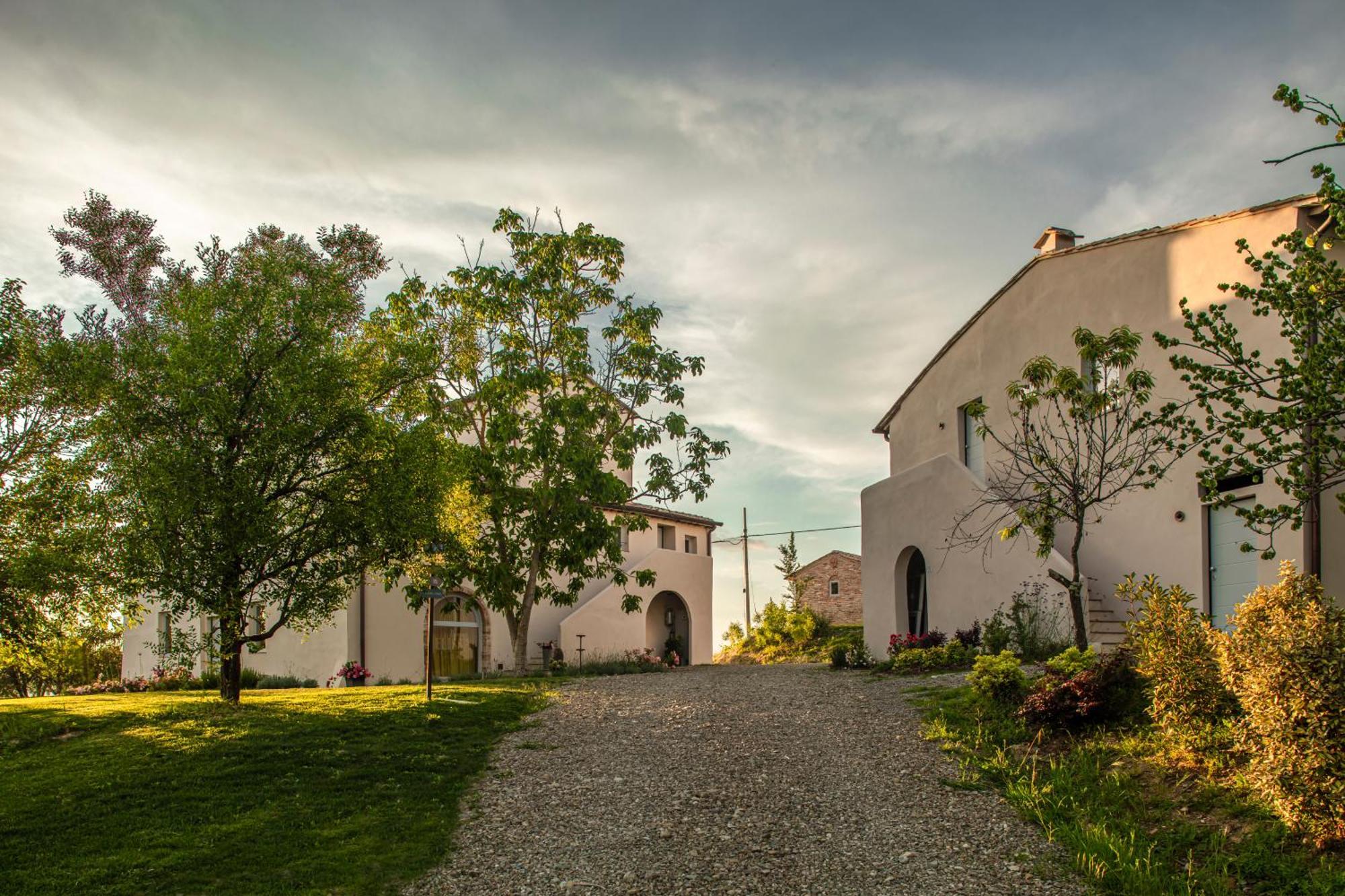 Bed and Breakfast Relais Borgo Elissa Чертальдо Экстерьер фото