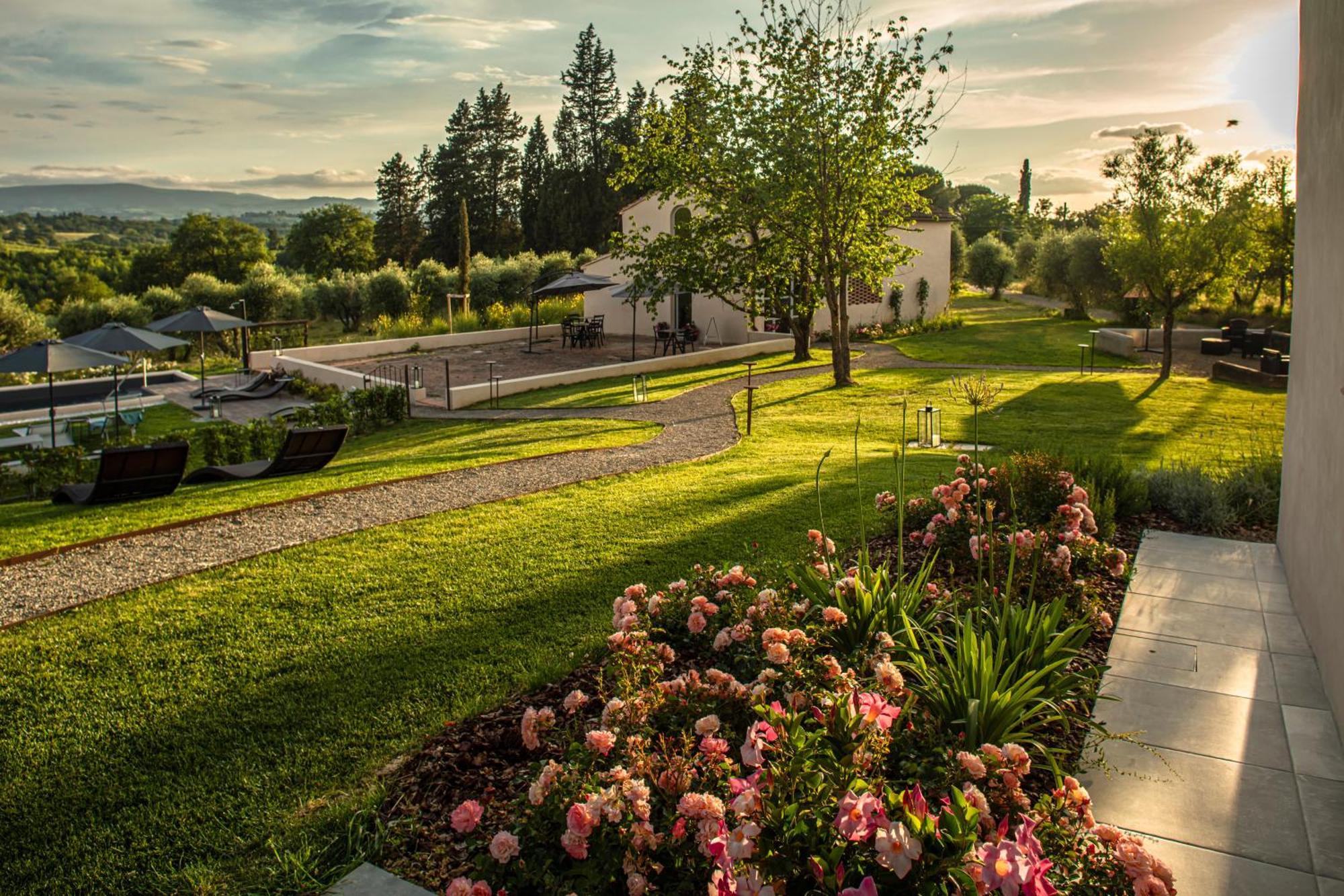 Bed and Breakfast Relais Borgo Elissa Чертальдо Экстерьер фото